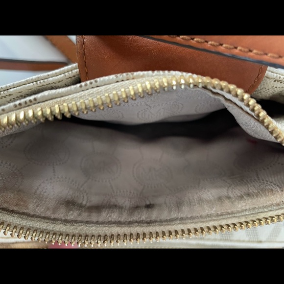 Michael Kors crossbody small bag - Picture 4 of 5